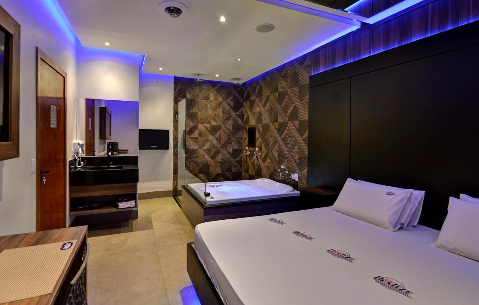 Uberlândia Deslize Motel 2 מראה חיצוני תמונה
